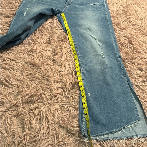 Flying Monkey Crop Kick Flare Distressed Flare Leg Denim With Side Slits - Picture 9 of 10